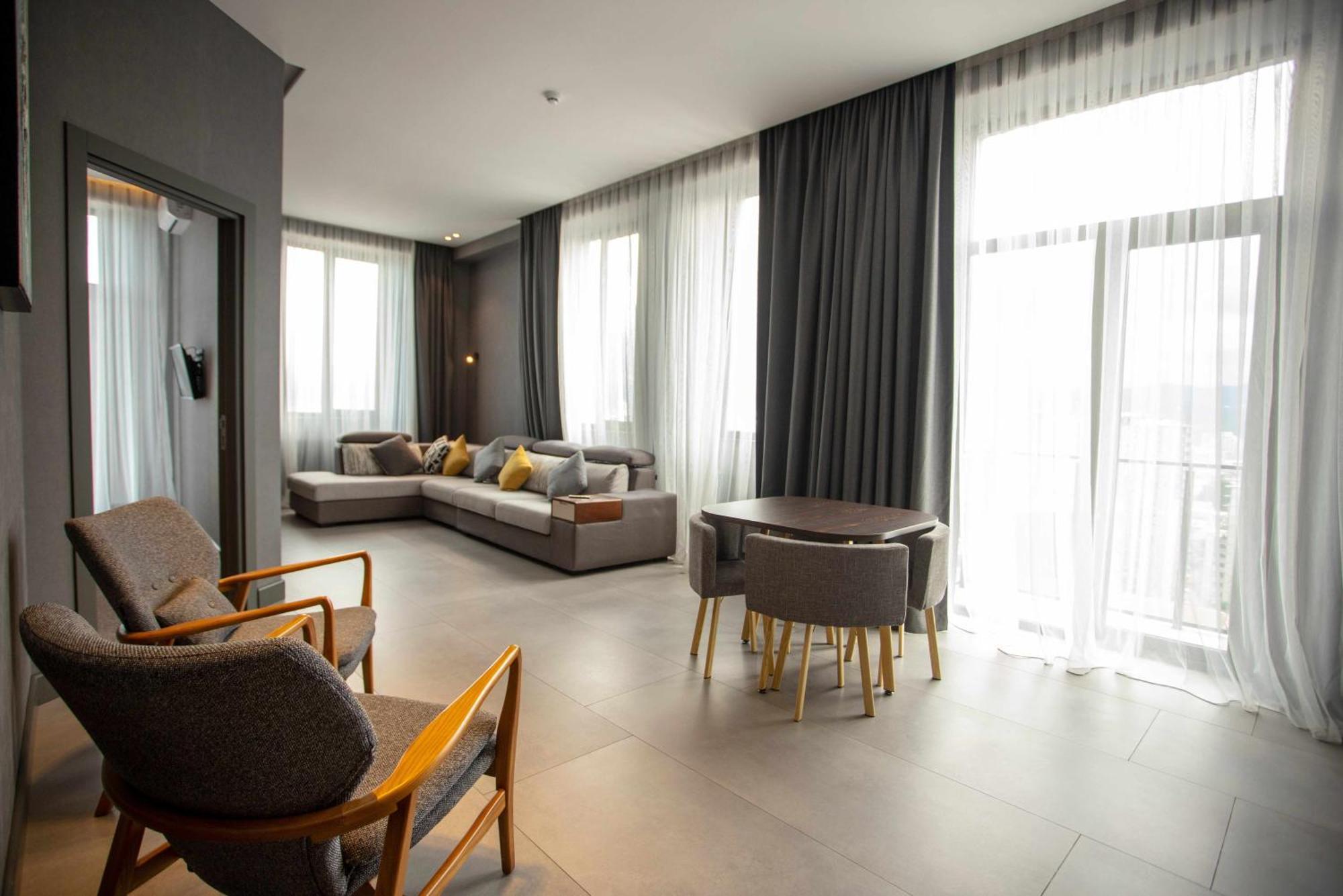 Gumbati Apart Hotel Batumi Exterior foto